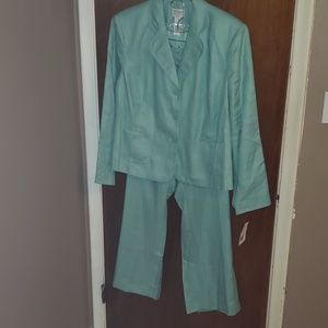 Liz Claiborne Pant Suit